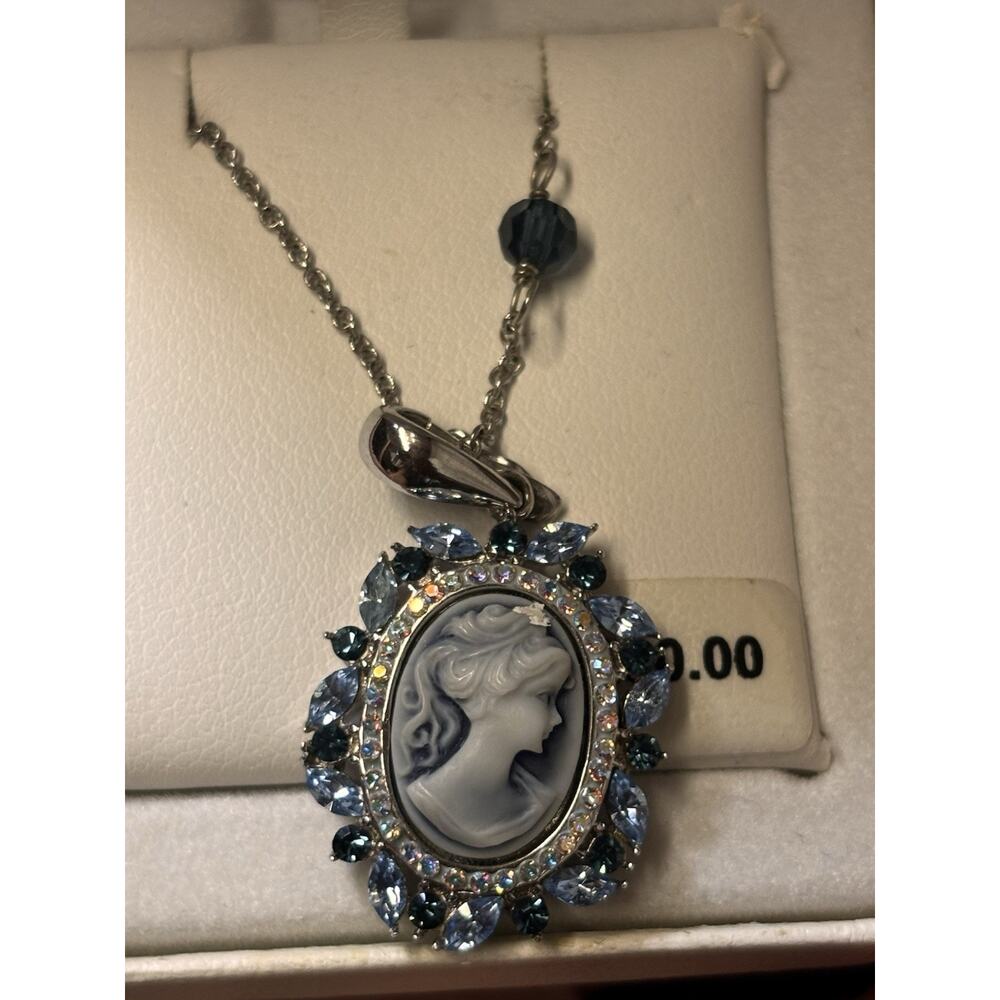 Cameo Blue Stones NIB Necklace